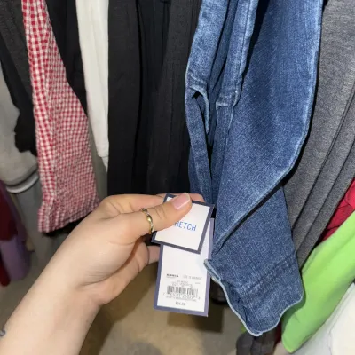 Sale Photo Thumbnail #997: Mostly women's, lots of pants, some larger t-shirts that could be unisex
