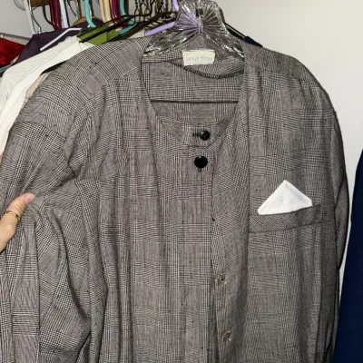 Sale Photo Thumbnail #968: See photos, mostly women's but lots of t-shirts that could be unisex
