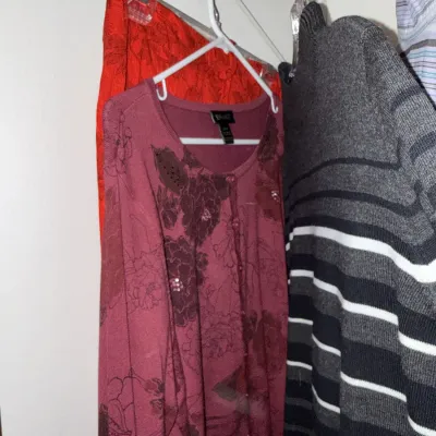 Sale Photo Thumbnail #982: See photos, mostly women's but lots of t-shirts that could be unisex