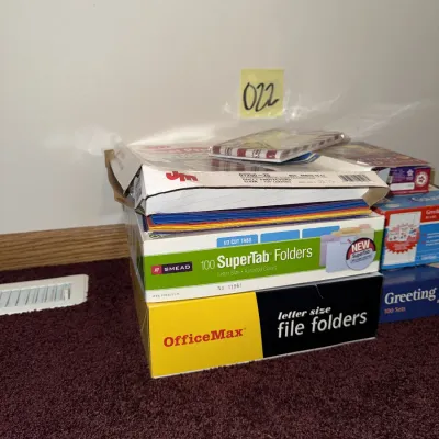 O22 - Folders, Greeting Card Blanks, etc.