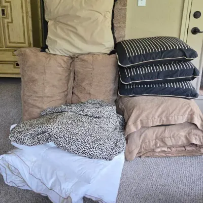 King Duvet With Cover & Pillows