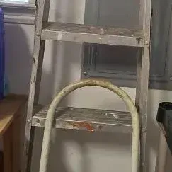 Ladder & Step Stool