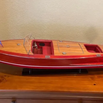Model  Chris Craft Speed Boat 