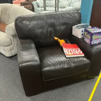 Sale Photo Thumbnail #60