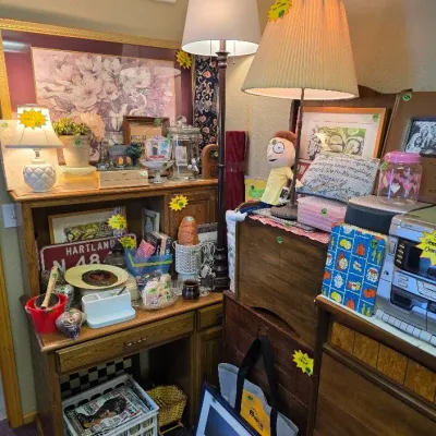 Sale Photo Thumbnail #37