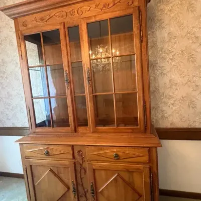 Ethan Allen China Cabinet