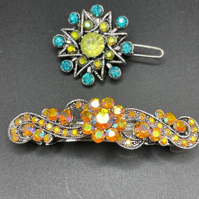 Sale Photo Thumbnail #20: Vintage barrettes
Starburst with Aurora borealis stones