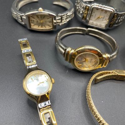 Sale Photo Thumbnail #44: 7 watches