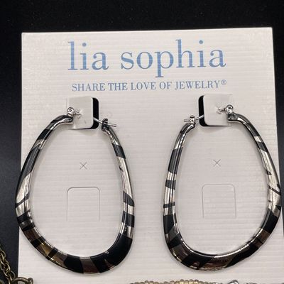 Sale Photo Thumbnail #181: Lia Sophia jewelry