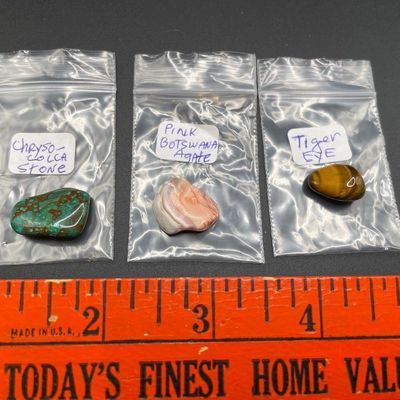 Sale Photo Thumbnail #34: Small stones