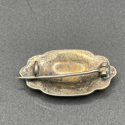 Sale Photo Thumbnail #119: 1920s enamel Norway pin