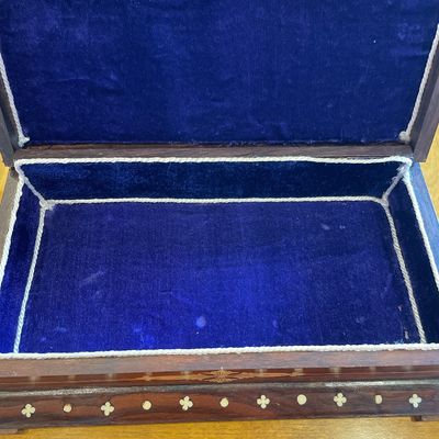 Sale Photo Thumbnail #2: Dating 1880-1915
Someone has since put velvet inside box and so it has an interesting smell from the glue. Could possibly be removed
Outside is beautiful tho