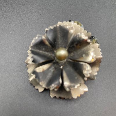 Sale Photo Thumbnail #50: Metal brooches