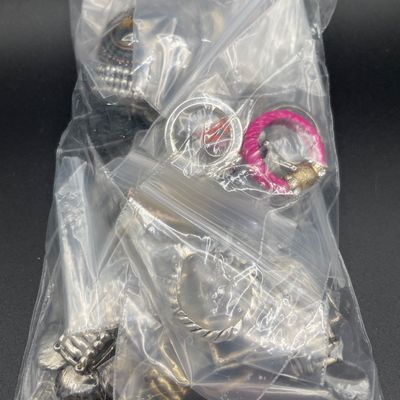 Sale Photo Thumbnail #169: Many  different styles and colors in this bag