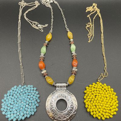 Sale Photo Thumbnail #174: Bright and fun necklaces
