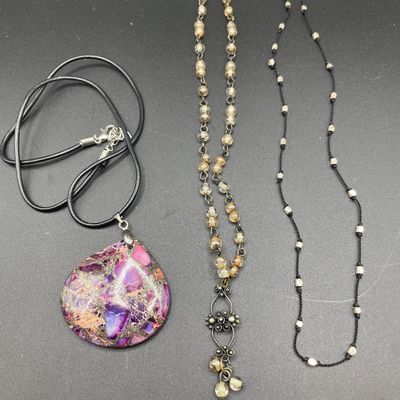 Sale Photo Thumbnail #222: Necklaces