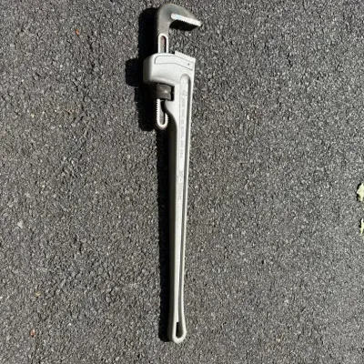 Pipe Wrench