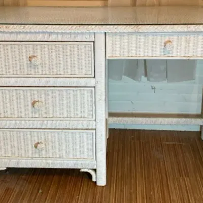 White Wicker Desk W Glass Top
