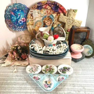 Teal & Pink Retro Decor Assortment 