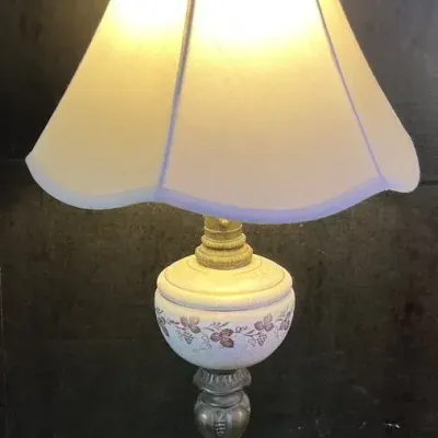 Vintage Hollywood Regency-style Table Lamp
