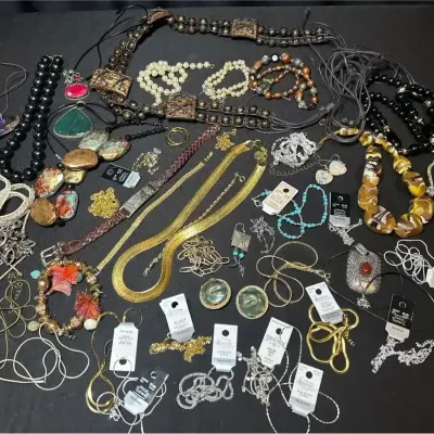 Costume Jewelry Collection – Necklaces, Bracelets, Earrings & More