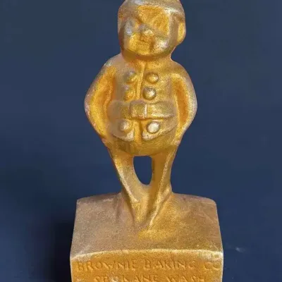 Sale Photo Thumbnail #45: Brownie baking co advertising paperweight or figurine