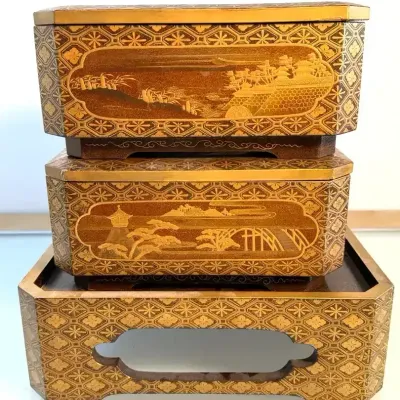 Sale Photo Thumbnail #102: Vintage japanese jubako featuring maki e lacquer artwork