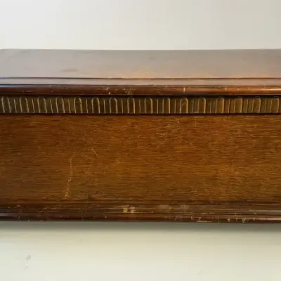 Sale Photo Thumbnail #99: Vintage wood lidded box