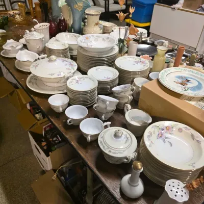 Sale Photo Thumbnail #25