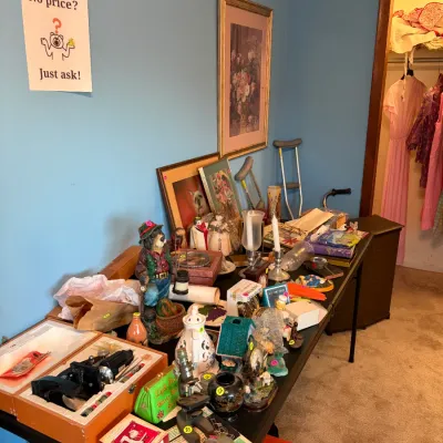 Estate sale photo