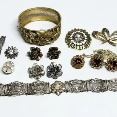 Vtg Costume Jewelry: Wide Gold Flower Bangle, Art Deco Paris "Filigrane Dpose" Souvenir Bracelet 