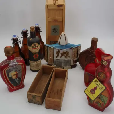 Jim Beam Decanter Collectible Whiskey Bottles Wooden Boxes Set