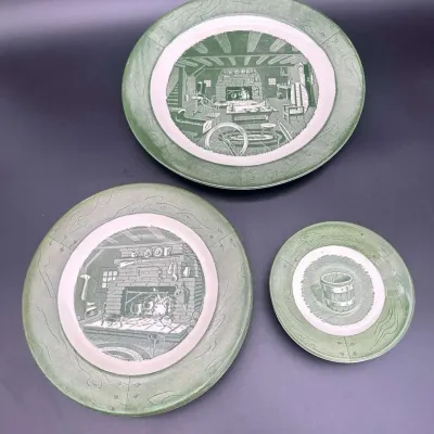 Vintage Royal China Colonial Homestead Green Transferware Plates Set