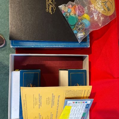 Sale Photo Thumbnail #107: Complete set
Original box with two sets of cards, game pieces