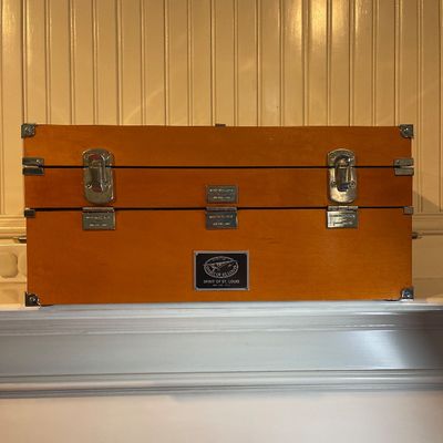 Sale Photo Thumbnail #58: Comes with cord and radio case
Great condition