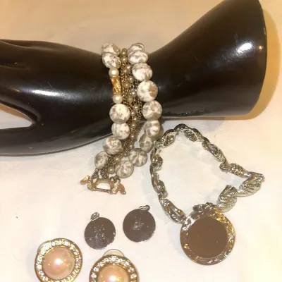 Sale Photo Thumbnail #166