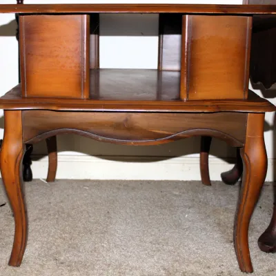 2-Tier Wooden End Table
$60.00
22in. x 22in. x 22in.