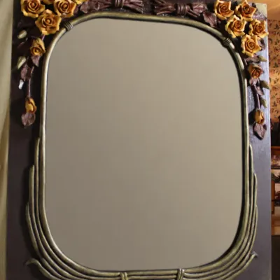 Wood Plated Mirror w/ Metal Flower Accents
$60.00
30in. x 26in.