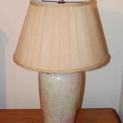 Vintage Pastel-Marbled Ceramic Table Lamp
$45.00