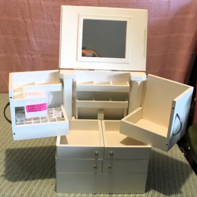 White Wooden Cosmetic & Jewelry Organizer (NEW - NEVER USED)
$40.00
11.5in. x 8in. x 14in. 
(NEW IN BOX)