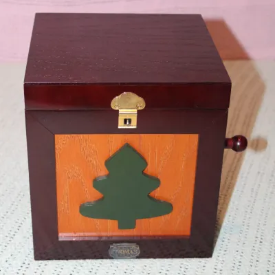 Vintage Santa Jack-In-The-Box
$50.00