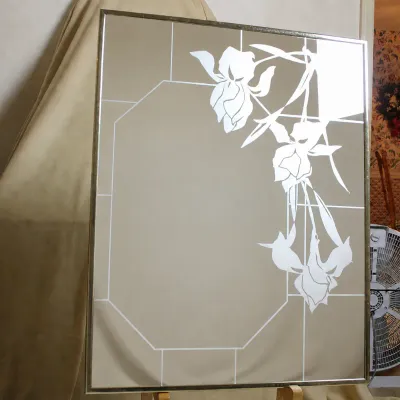 Mirror with Gold Trim and White Flowers
$15.00
28in. x 22in.