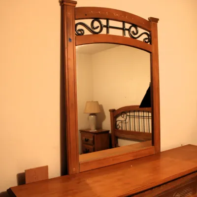 Wooden Dresser with Mirror
$300.00
70in. x 18in. x 34. WITHOUT MIRROR
70in. x 18in. x 60in. WITH MIRROR
- Ft. southwestern geometric...