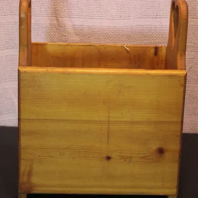 Wood Magazine Rack with Heart Handles
$20.00
14" x 8.5" x 18"
