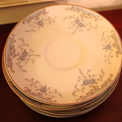 Vintage Imperial China (Seville #5303) China Dish Set
$70.00