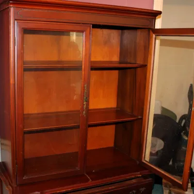 Vintage Wooden China Cabinet
$180.00
35in. x 18in. x 67in. 

- 2 Glass display doors
- 1 single drawer
- Lower Cabinet Storage