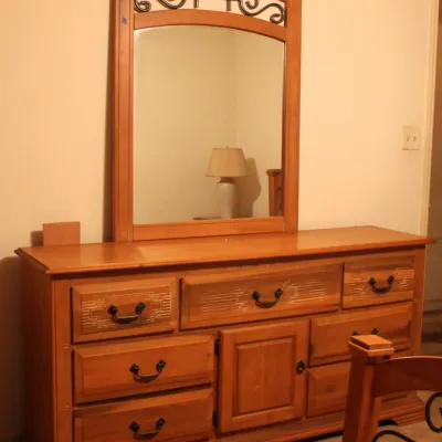 Wooden Dresser with Mirror
$300.00
70in. x 18in. x 34. WITHOUT MIRROR
70in. x 18in. x 60in. WITH MIRROR
- Ft. southwestern geometric...