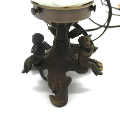 Vintage Accent Lamp
$25.00
- Blue and White Frosted Glass