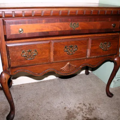 Antique Wooden End Table w/ 2-Drawers
$150.00
35.5in. x 18.5in. x 30in.
-Top has a few scratches.