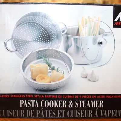 Stainless Steel Pasta Cooker & Steamer Set (NEW IN BOX)
$35.00